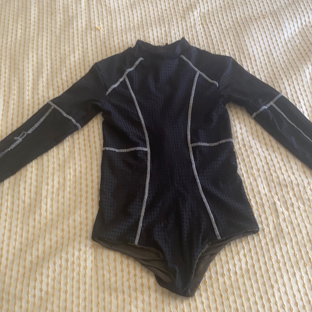Acacia black mesh Ehukai